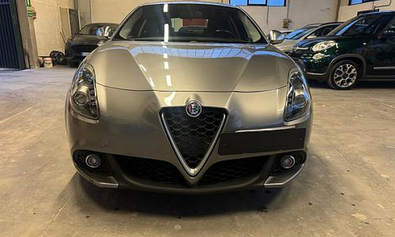 Alfa Romeo Giulietta...