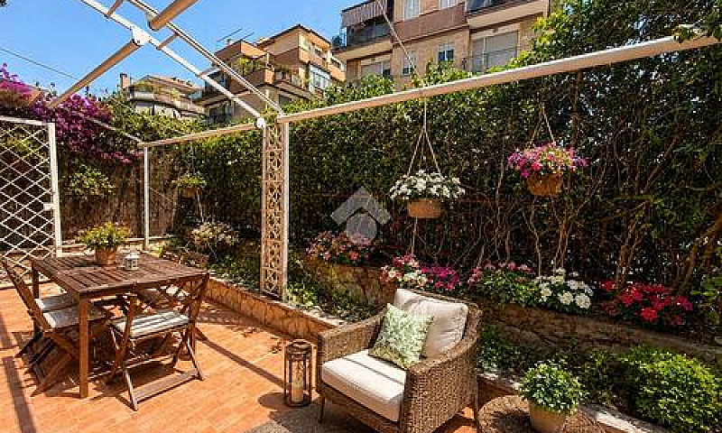 3 Locali A Roma...