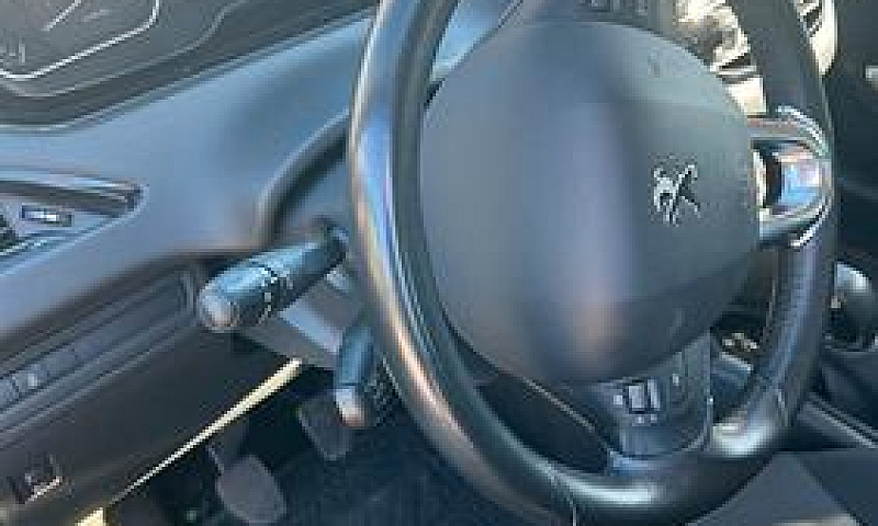 Peugeot 208 Hdi- 1.6...