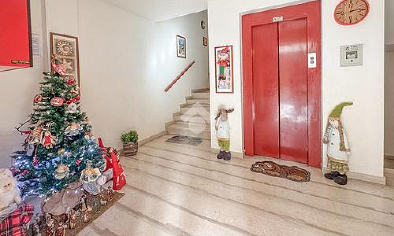 4 Locali A Chieti...