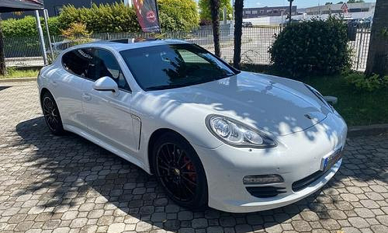 Porsche Panamera 3.0...