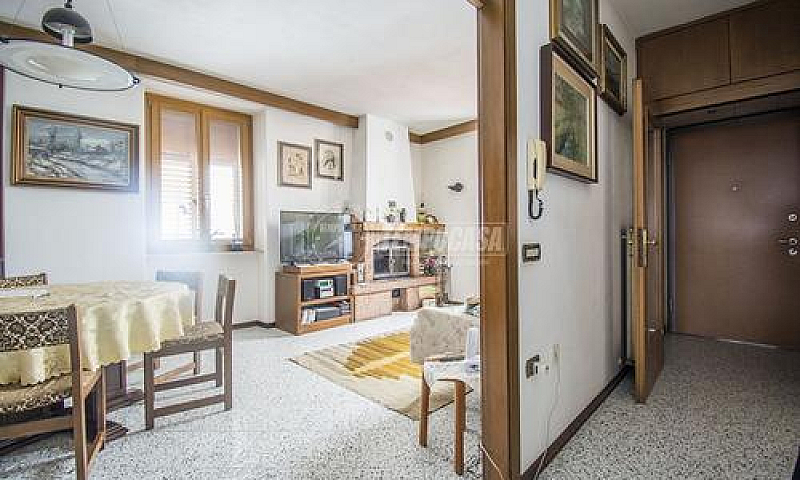 Appartamento 4 Local...