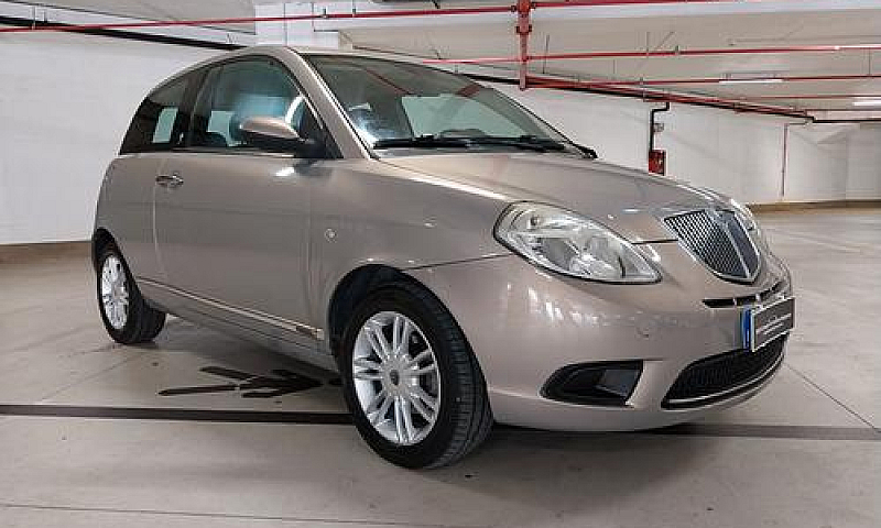 Lancia Ypsilon 1.3 M...