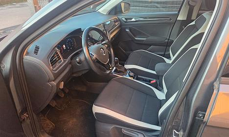 Volkswagen T-Roc 2.0...