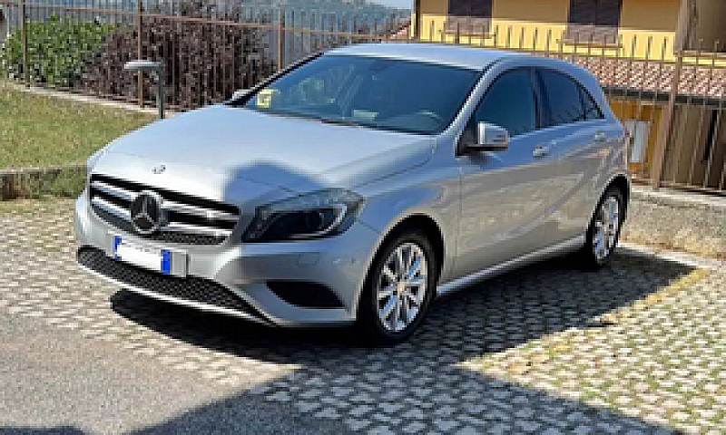 2015 Mercedes-Benz 1...