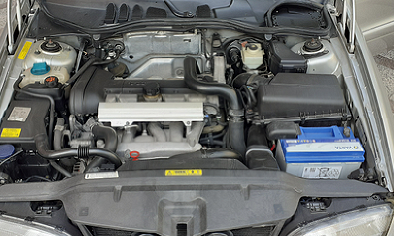 Volvo C70 2000 Turbo...