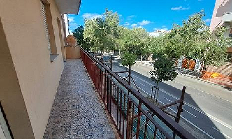 Viale Italia-Ampio E...