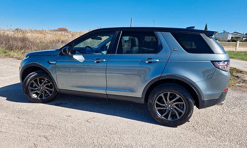 Land Rover Discovery...