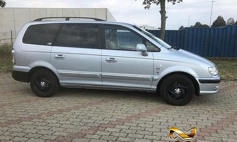 Hyundai Trajet 2.0 C...