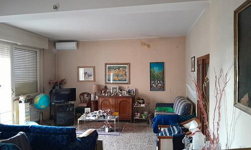 Appartamento In Zona...
