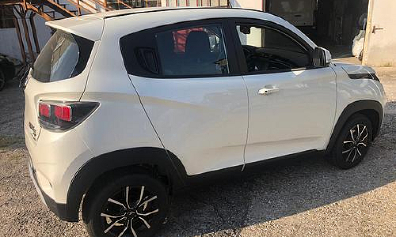 Mahindra Kuv 100 1.2...