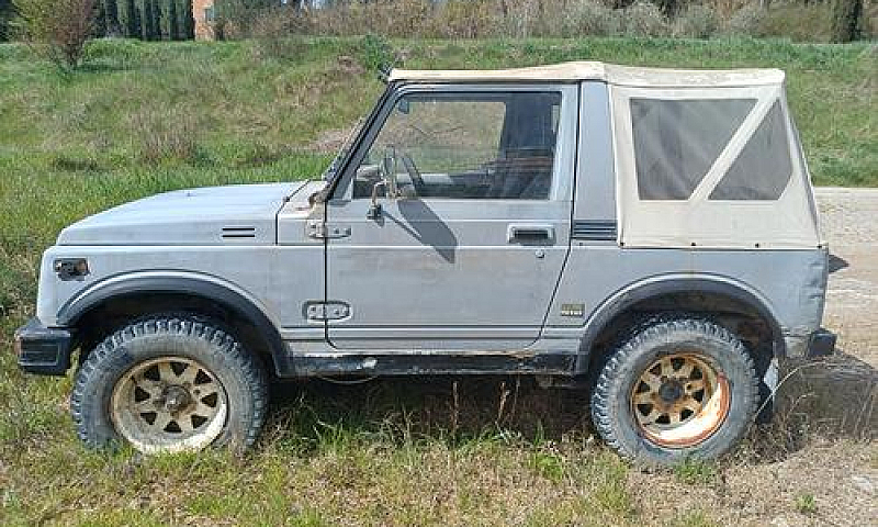 Suzuki Samurai - 199...