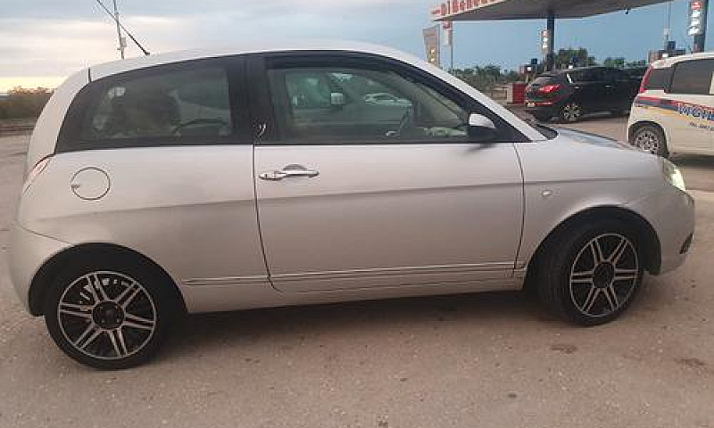 Lancia Ypsilon 2ª Se...