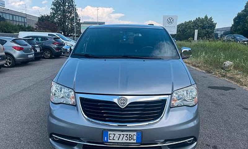 Lancia Voyager 2.8 T...