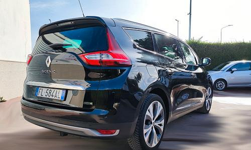 Renault Grand Scenic...
