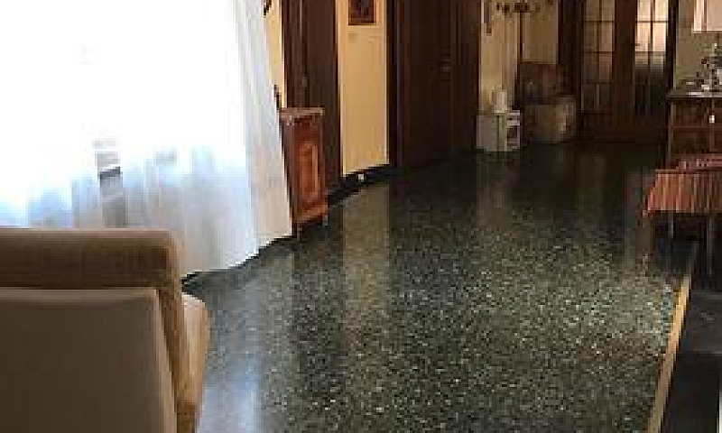 Appartamento Via Obe...