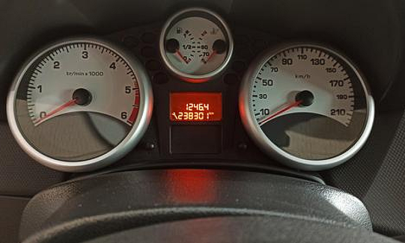 Peugeot 207 1.6 Hdi ...