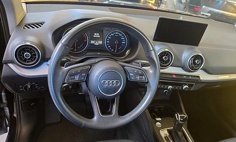Audi Q2 35 Tfsi S Tr...
