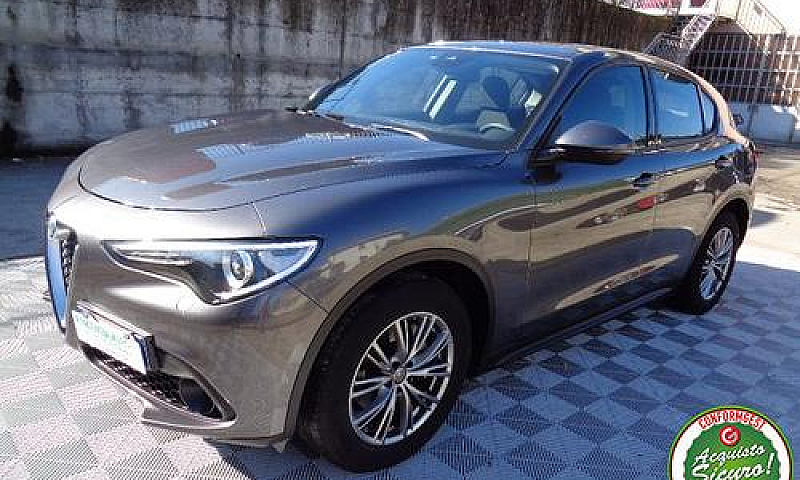 Alfa Romeo Stelvio 2...