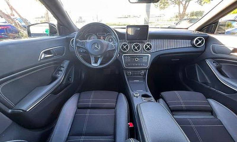 Mercedes Cla 220D...