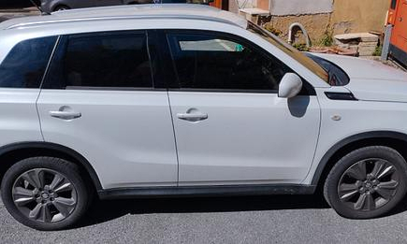 Suzuki Vitara Ibrida...