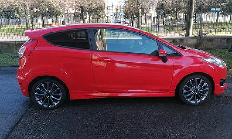 Ford Fiesta 1.5 Tdci...