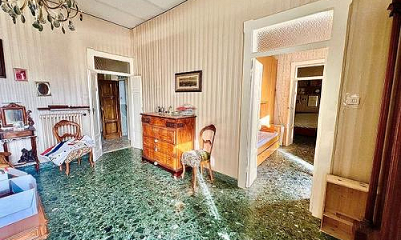 Villa Singola In Via...