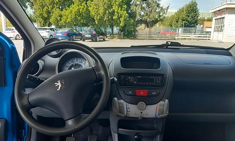 Peugeot 107 1.0 68Cv...