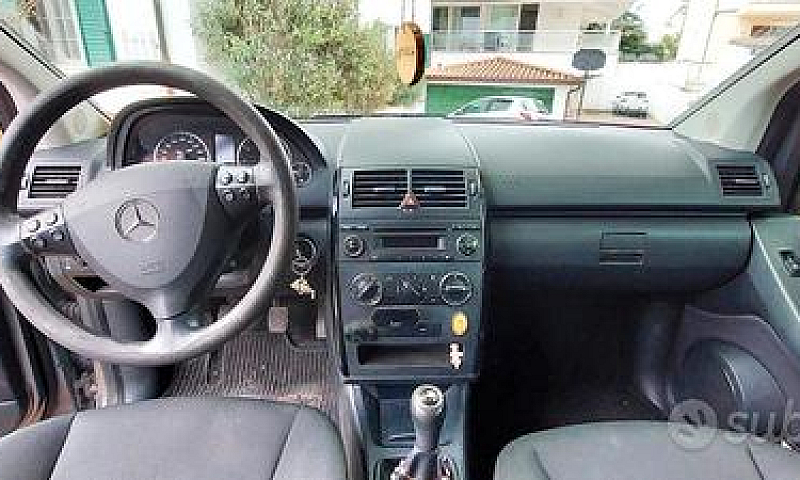 Mercedes-Benz Blueef...