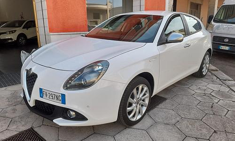 Alfa Romeo Giulietta...