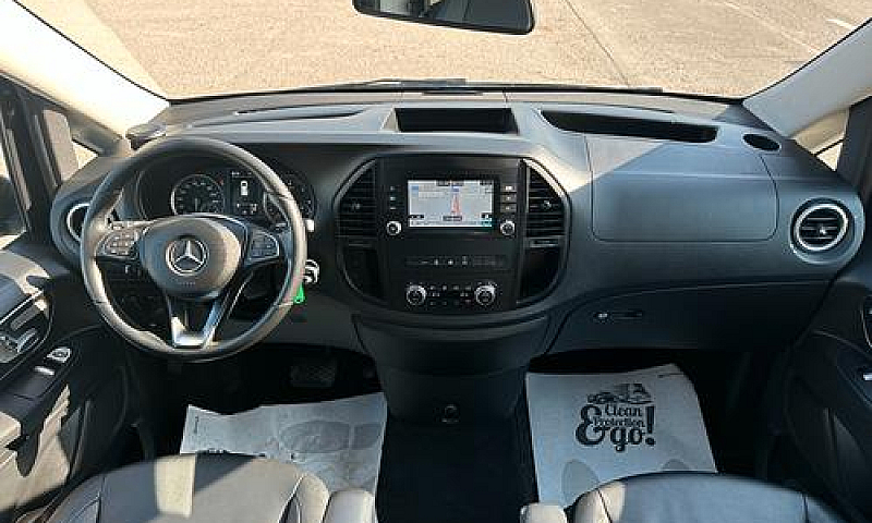Mercedes-Benz Vito 8...