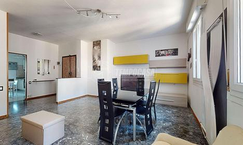 Trilocale Con Balcon...