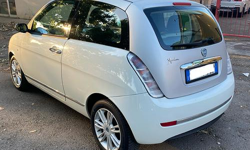 Lancia Ypsilon Ecoch...