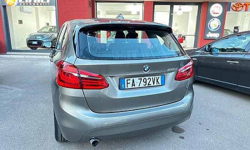 Bmw 218D Active Tour...