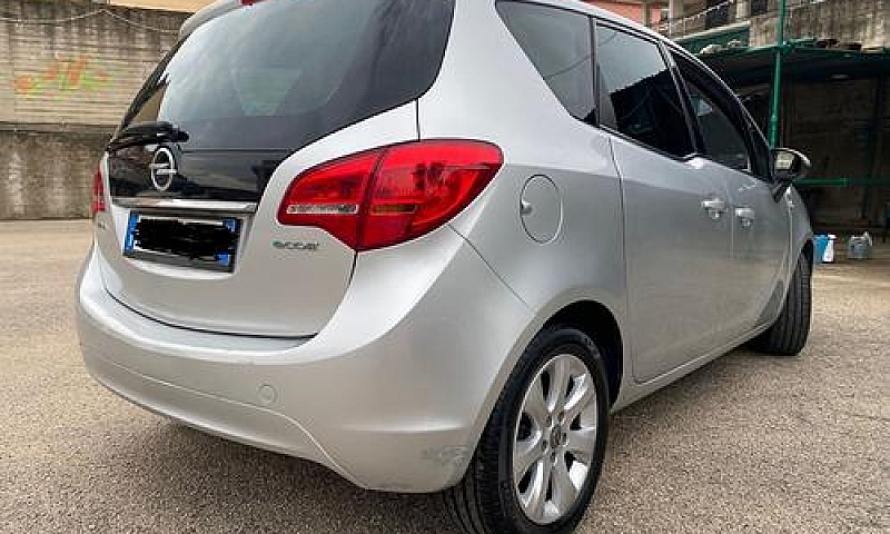 Opel Meriva 1.3 Mult...