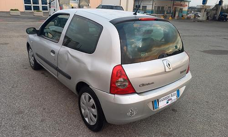Renault Clio 1,2...