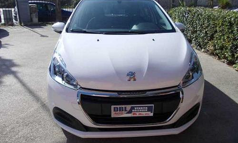 Peugeot 208...