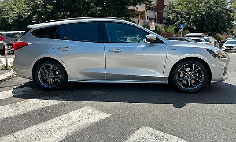 Ford Focus Sw St-Lin...