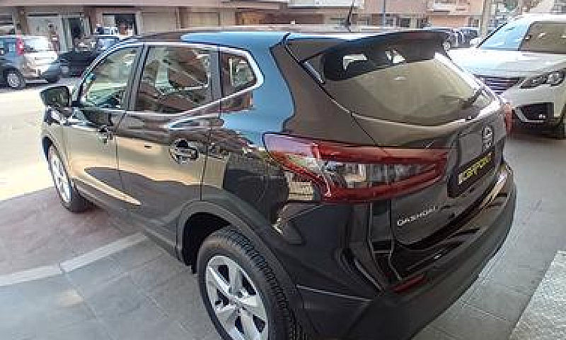 Nissan Qashqai 1.5 D...