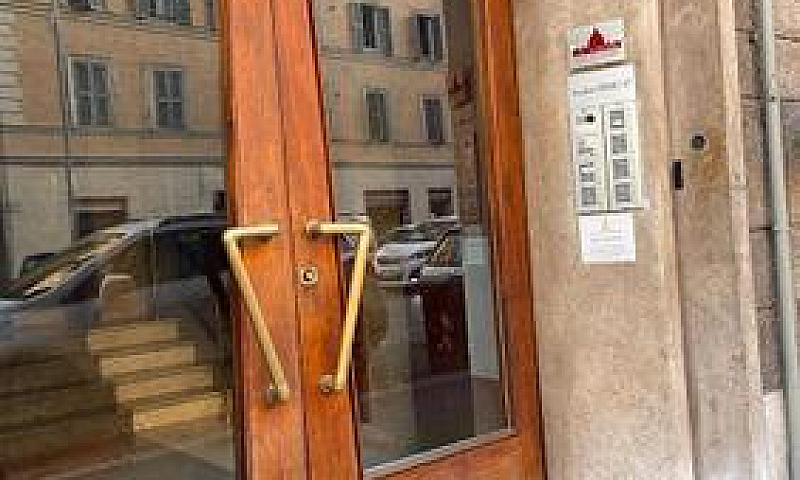 Via Delle Fornaci: T...