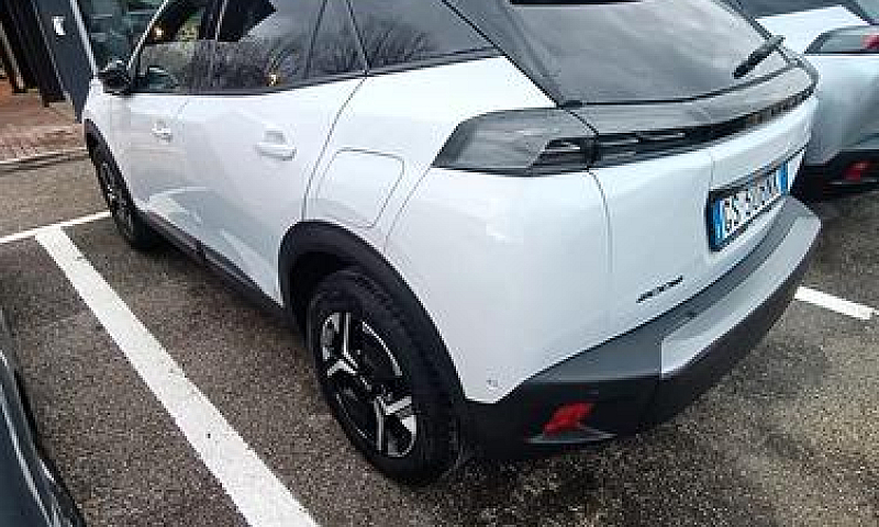 Peugeot 2008 Bluehdi...