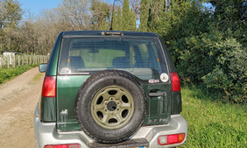 Nissan Terrano 2...