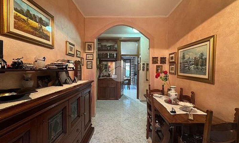 3 Locali A Sassari...