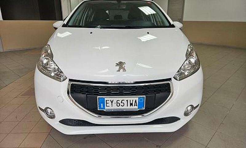 Peugeot 208 1.4 Hdi ...