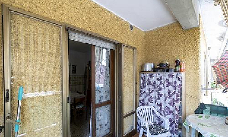 4 Vani, Terrazzo, Ma...