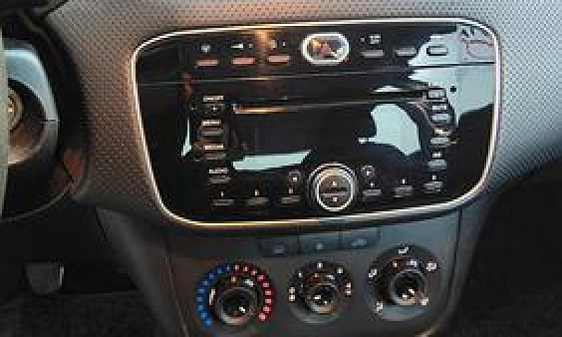 Fiat Punto Evo 1.4 5...