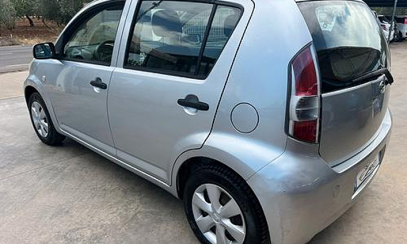 Daihatsu Sirion 1.0...