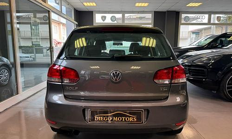 Volkswagen Golf Var....