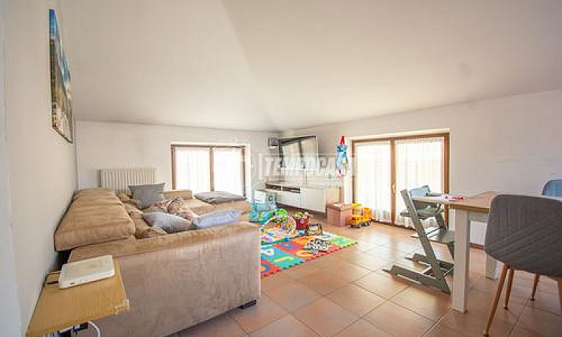 Trilocale Con Box, B...
