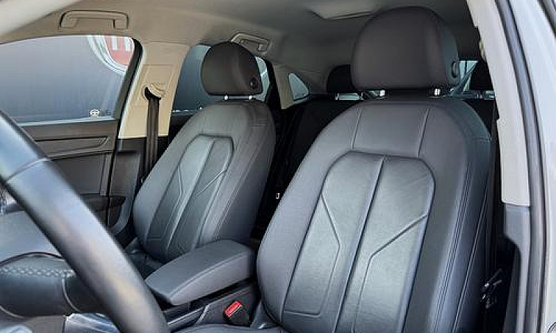 Audi Q3 Audi Q3 Spor...